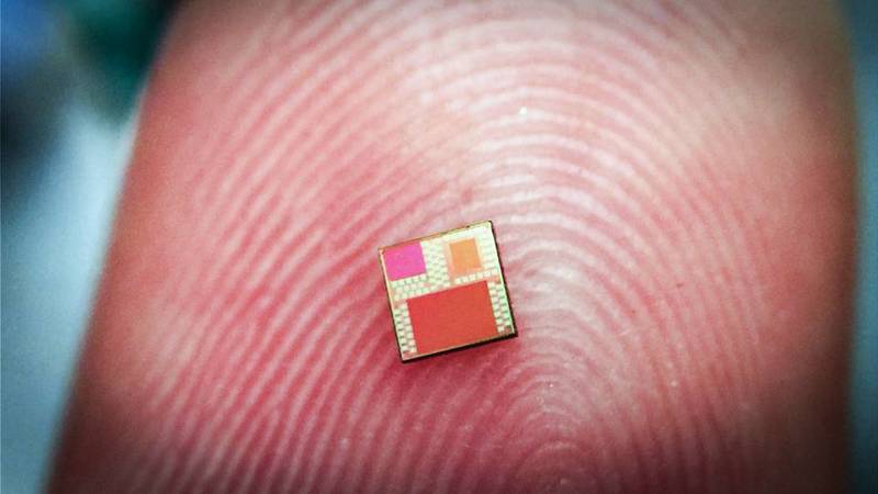 Researchers use silicon chip to make tiny diagnostic system