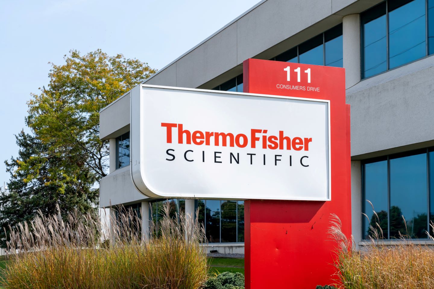 Thermo Fisher raises 2026 outlook after 10% growth in Q2